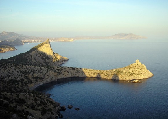 Image - The Black Se shore in the Crimea.